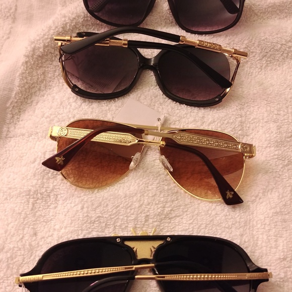 Shades/ frames - Picture 3 of 8